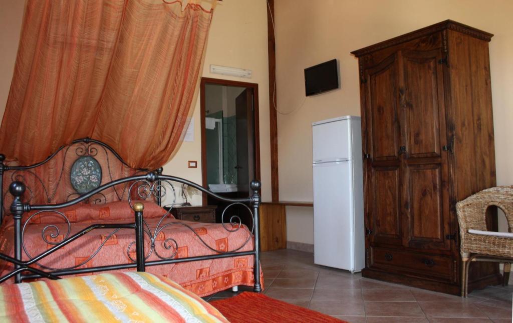 Agriturismo Ghiritina Франкавиля ди Сицилия Стая снимка